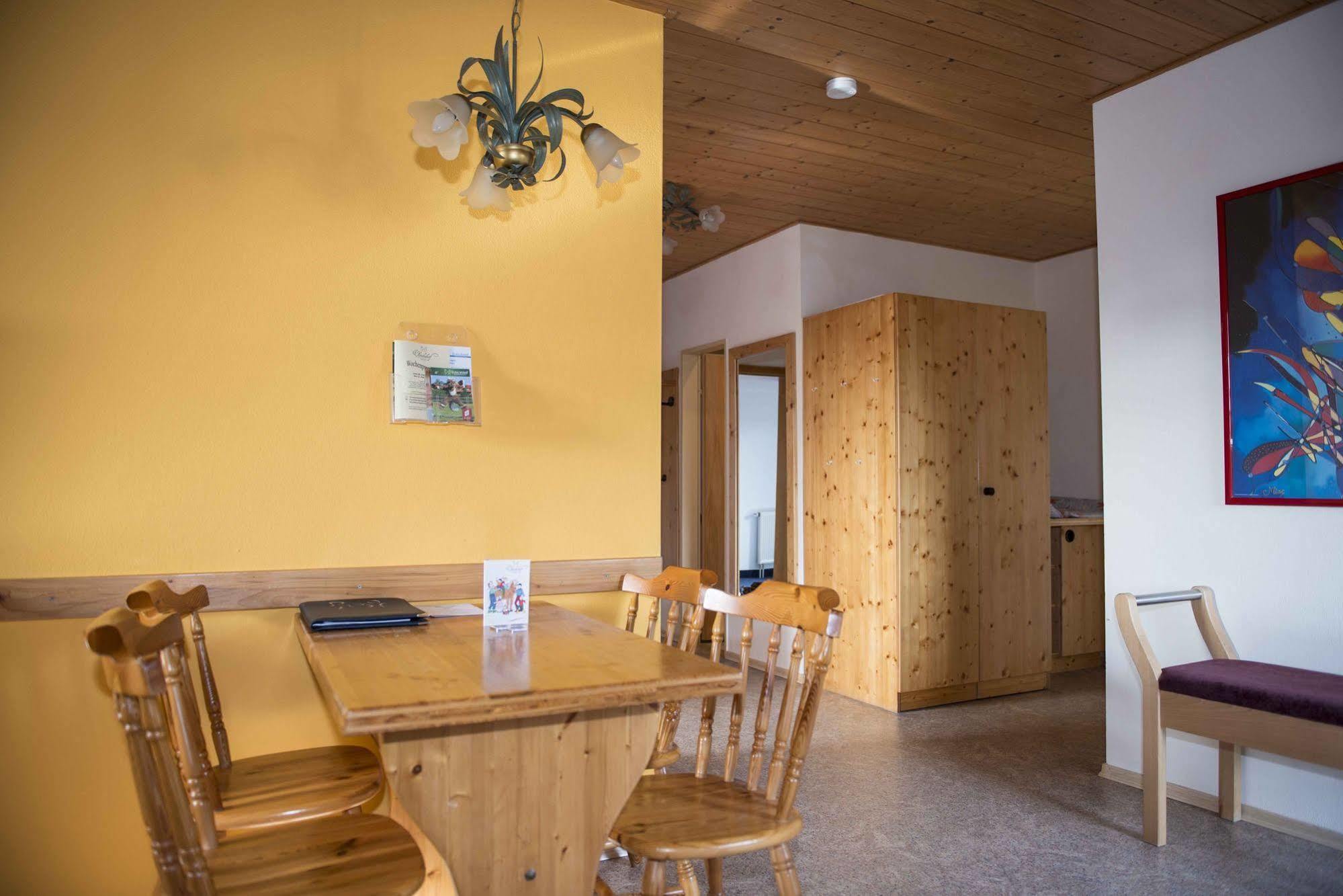 Ulrichshof, Baby & Kinder Bio-Resort Rimbach  Exteriör bild