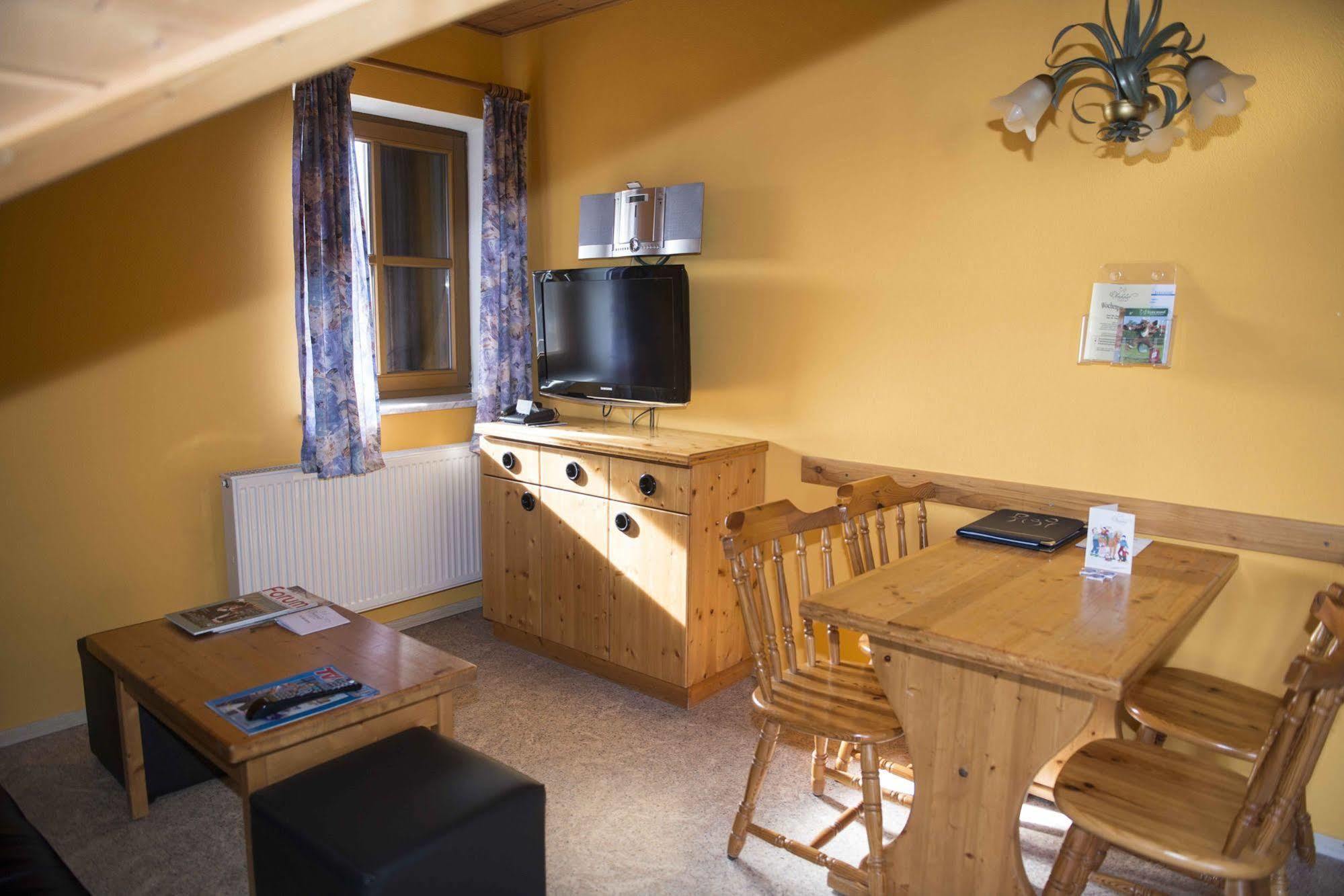 Ulrichshof, Baby & Kinder Bio-Resort Rimbach  Exteriör bild